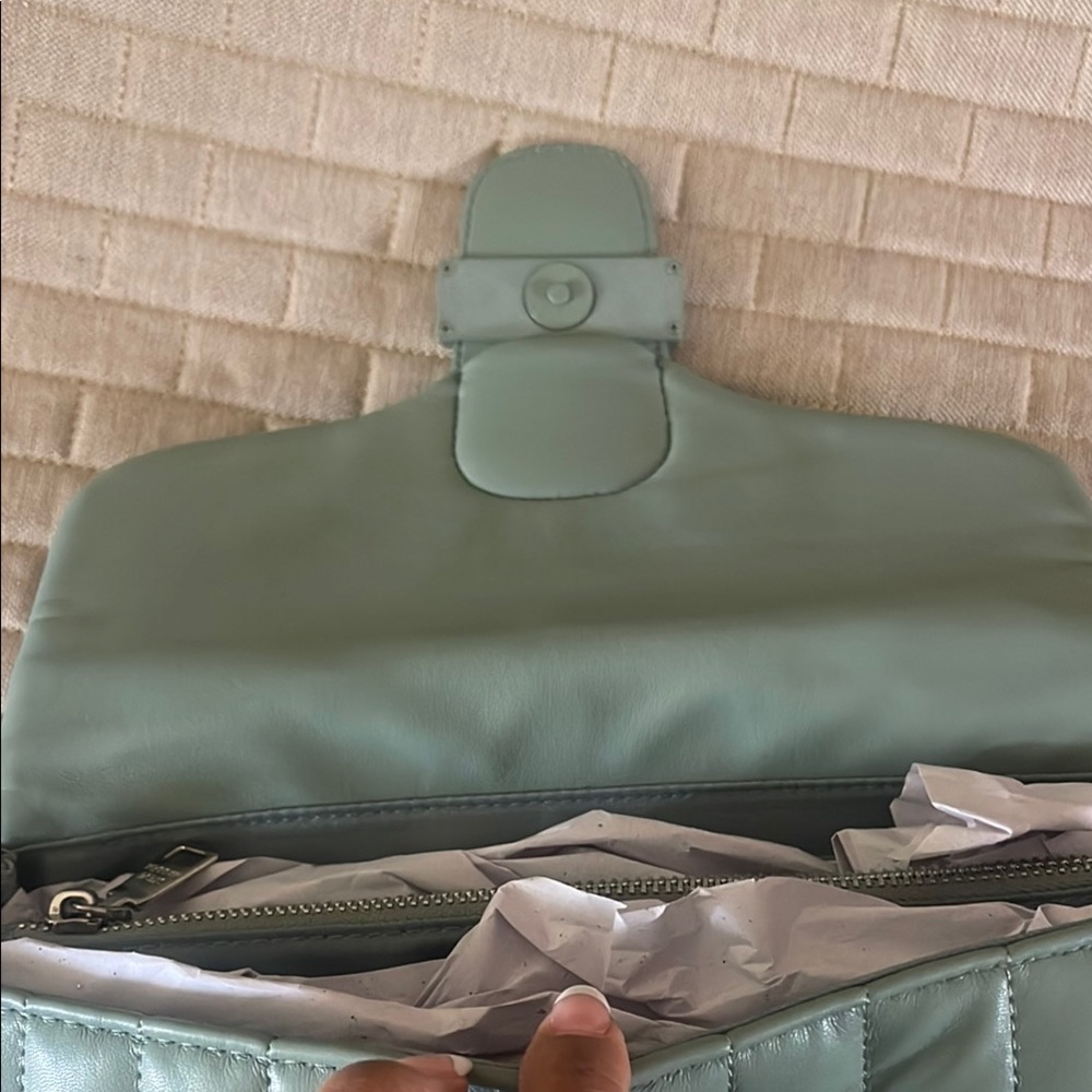 Steve Madden Green Quilted Shoulder Bag - Picture 6 of 11